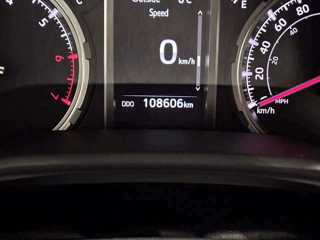 Toyota 4-Runner снимка Toyota 4-Runner