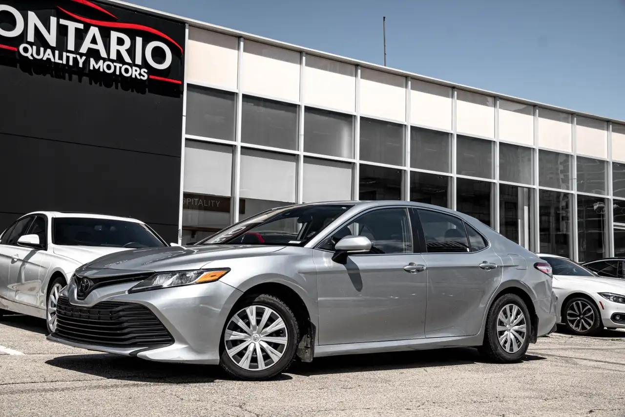 Toyota Camry снимка Toyota Camry