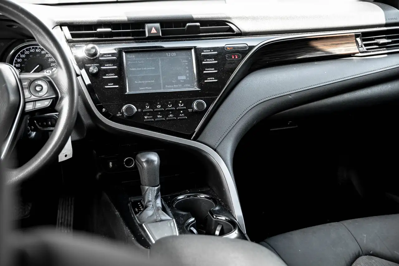 Toyota Camry снимка Toyota Camry