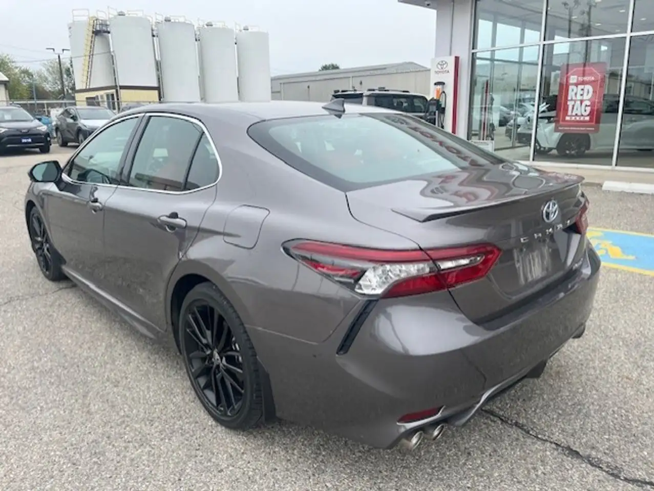 Toyota Camry снимка Toyota Camry
