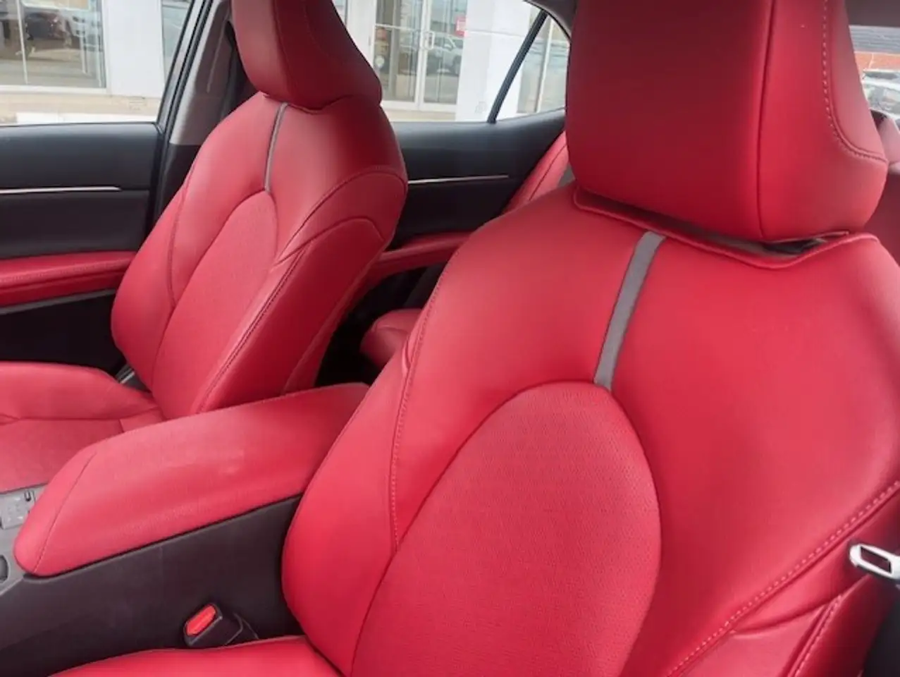 Toyota Camry снимка Toyota Camry
