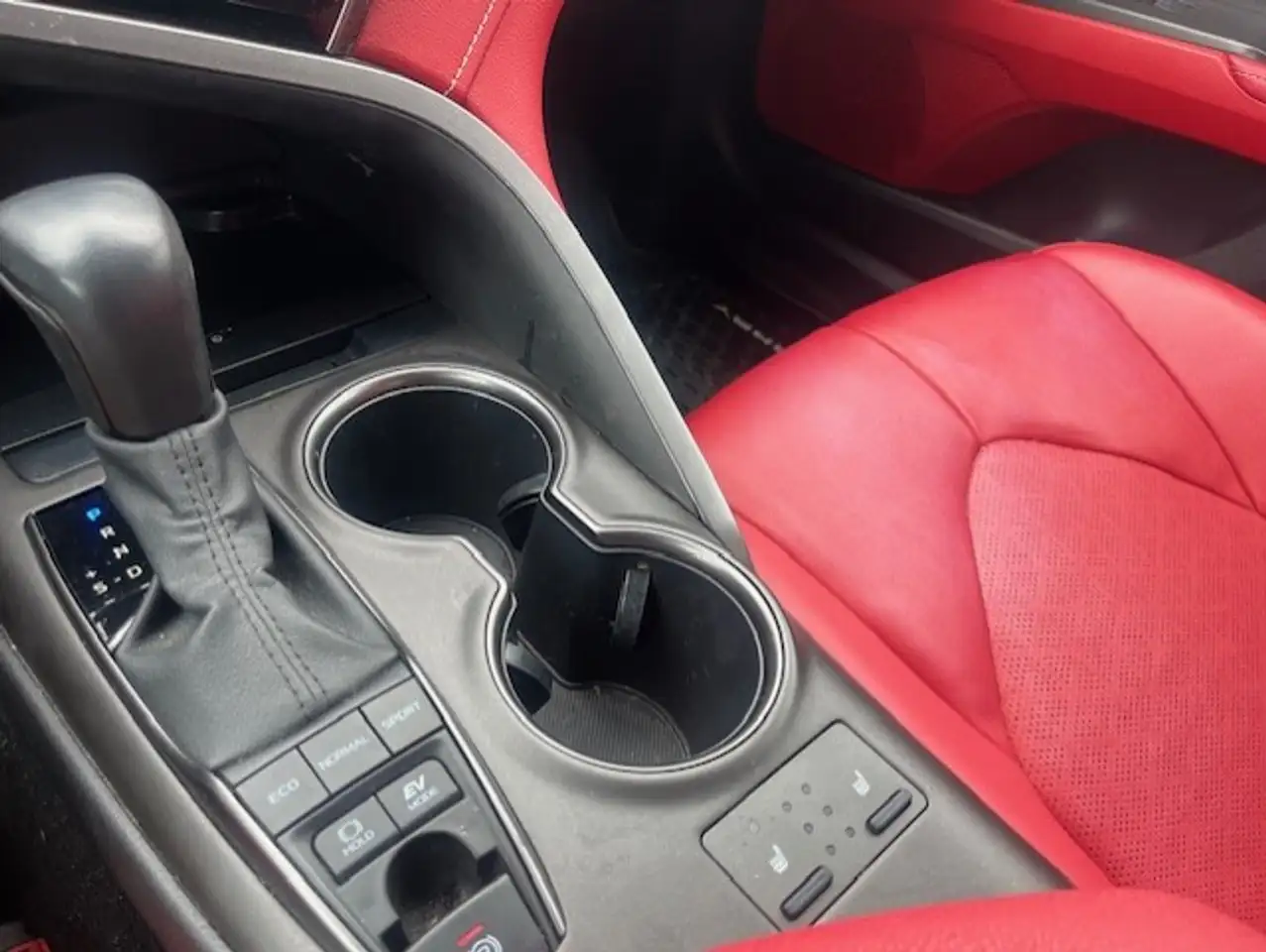 Toyota Camry снимка Toyota Camry