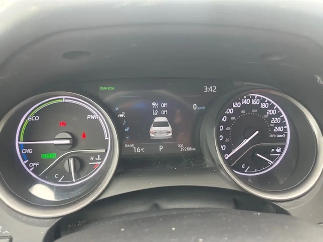 Toyota Camry снимка Toyota Camry
