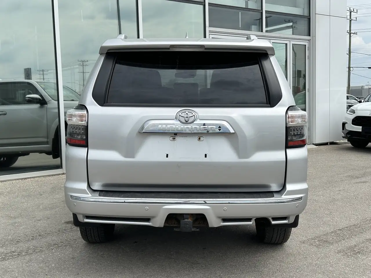 Toyota 4-Runner снимка Toyota 4-Runner