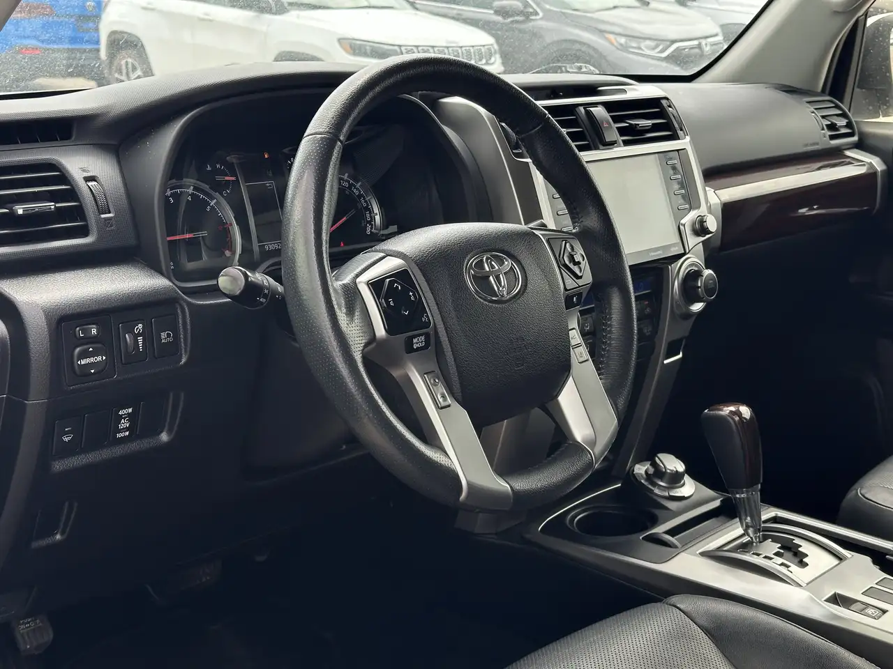 Toyota 4-Runner снимка Toyota 4-Runner