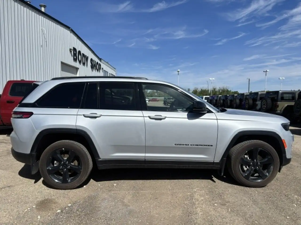 Jeep Grand Cherokee photo Jeep Grand Cherokee