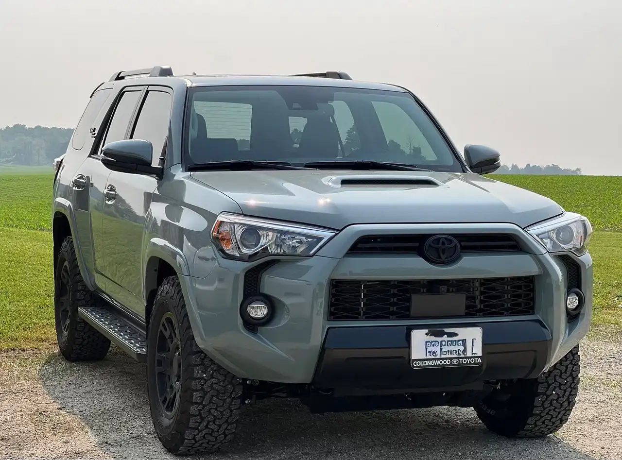 Toyota 4-Runner снимка Toyota 4-Runner