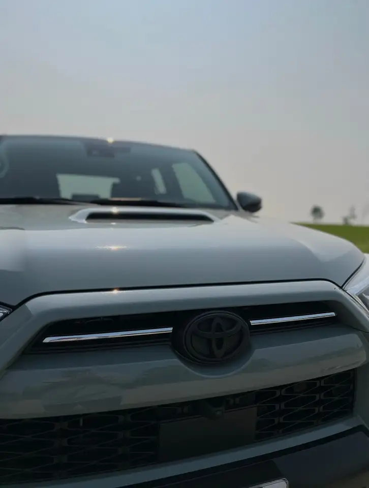 Toyota 4-Runner снимка Toyota 4-Runner