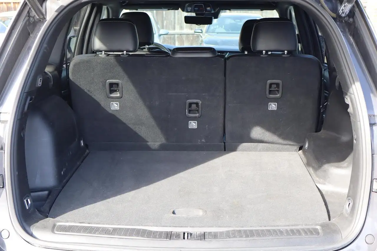 Jeep Grand Cherokee photo Jeep Grand Cherokee