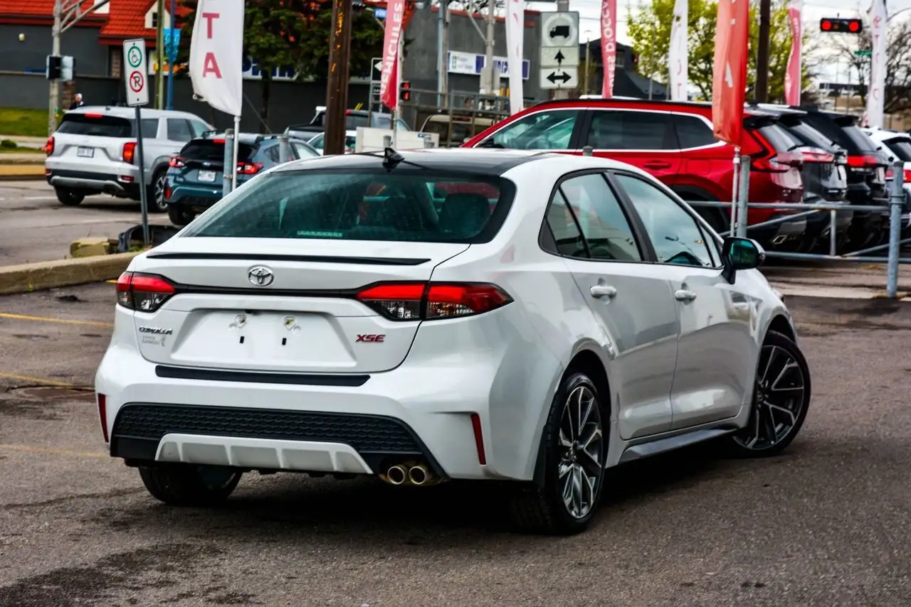 Toyota Corolla снимка Toyota Corolla