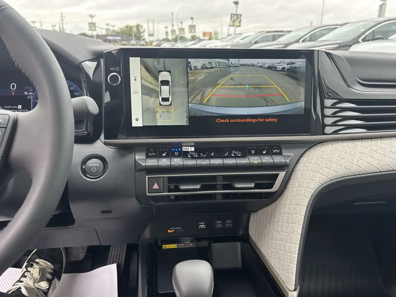 Toyota Camry снимка Toyota Camry