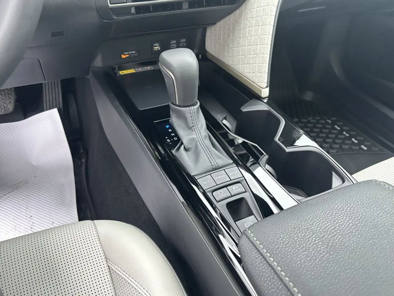 Toyota Camry снимка Toyota Camry