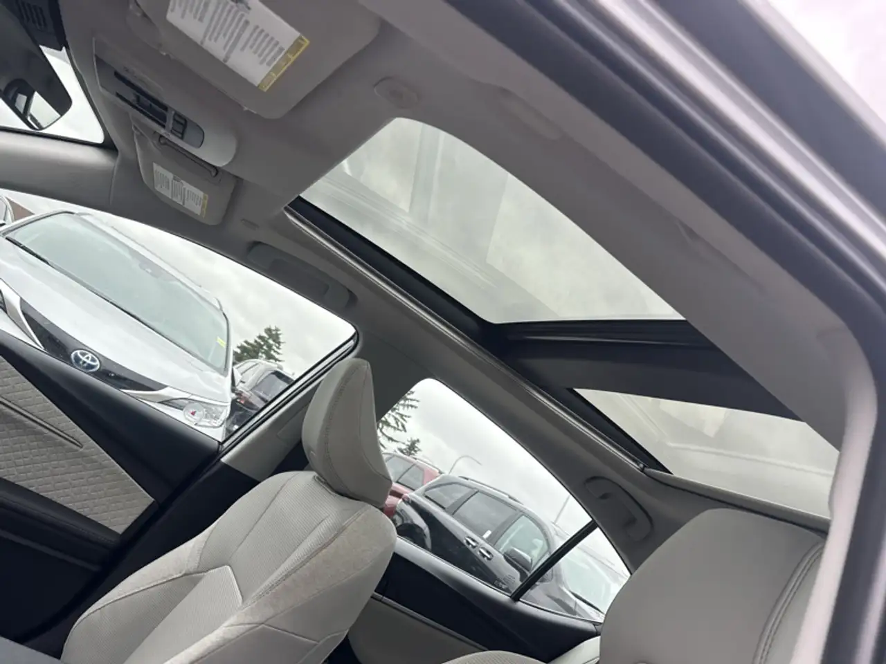 Toyota Camry снимка Toyota Camry