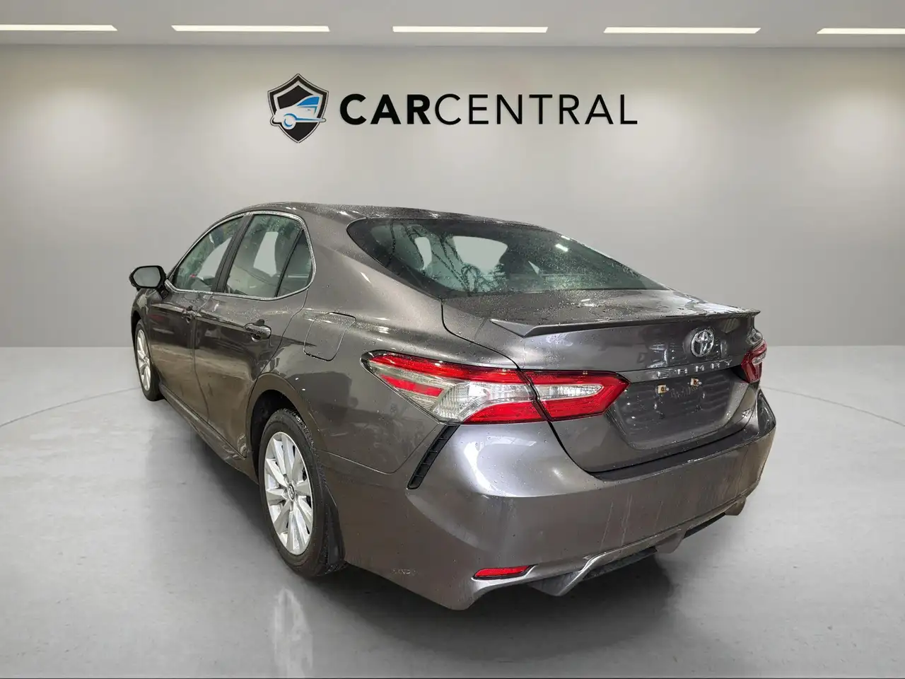 Toyota Camry снимка Toyota Camry