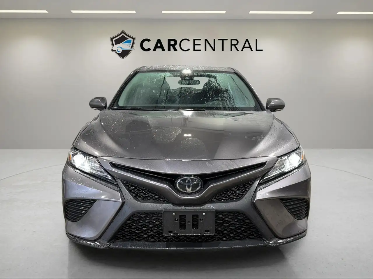 Toyota Camry снимка Toyota Camry
