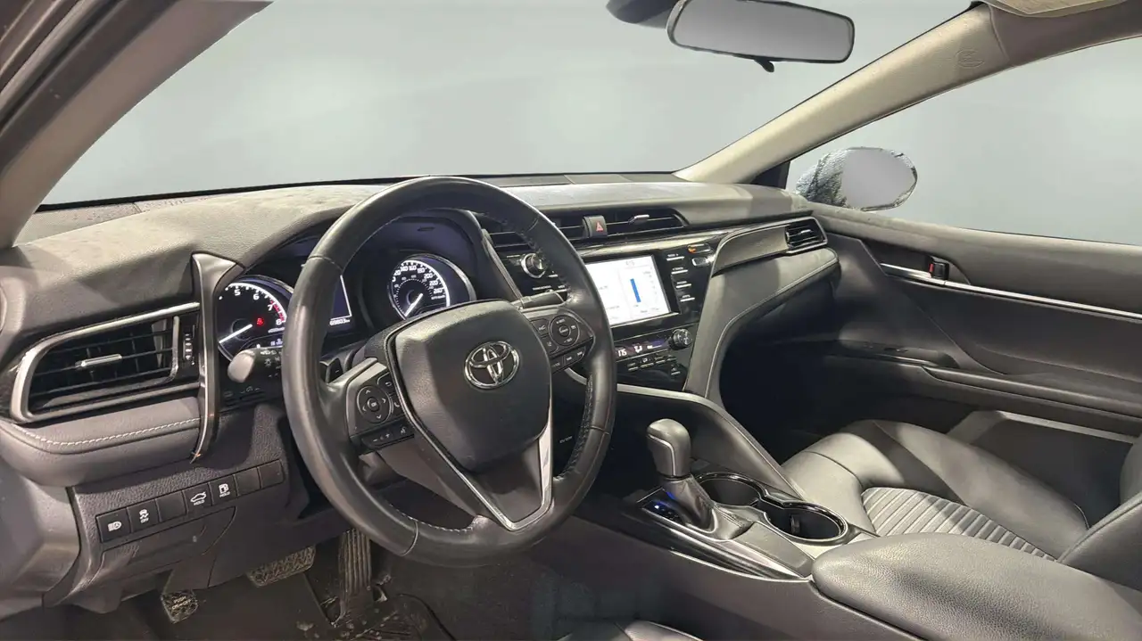 Toyota Camry снимка Toyota Camry