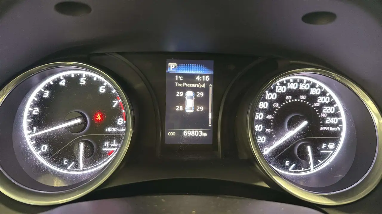 Toyota Camry снимка Toyota Camry