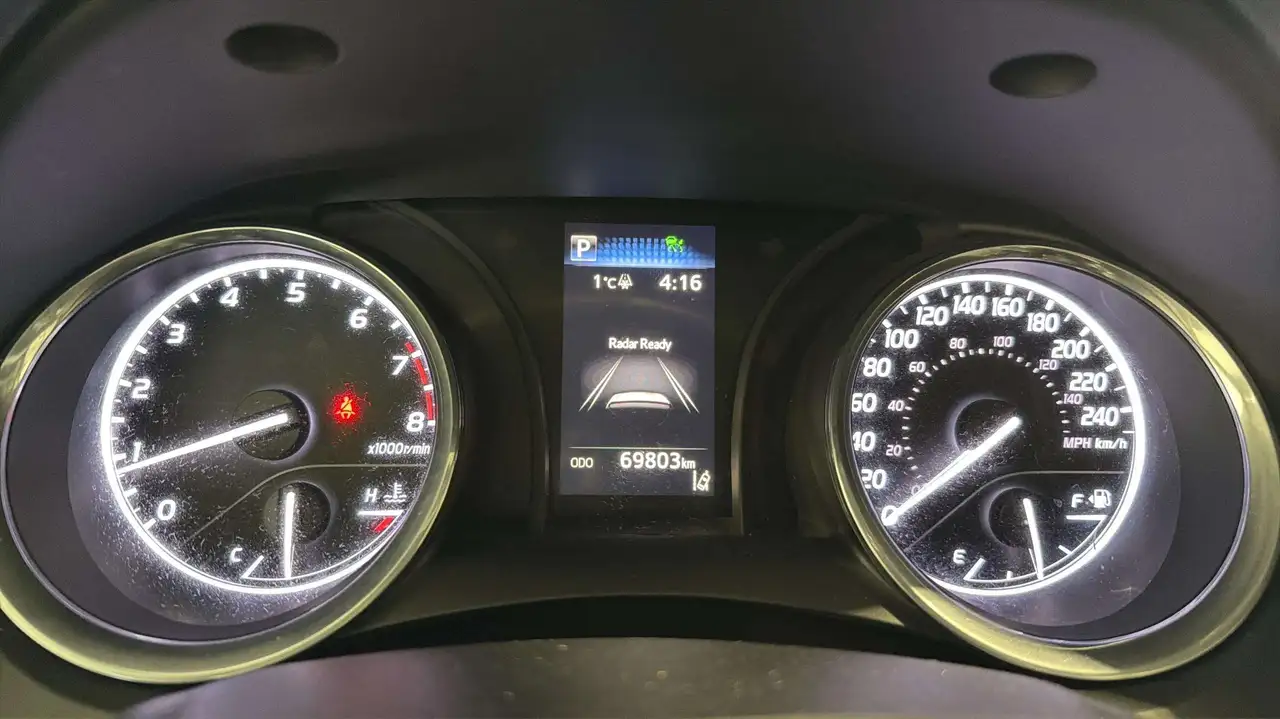 Toyota Camry снимка Toyota Camry