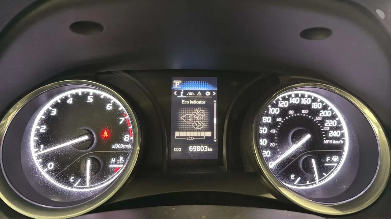 Toyota Camry снимка Toyota Camry