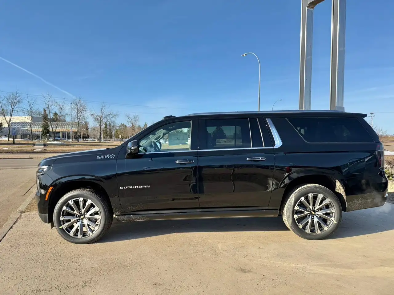Chevrolet Suburban снимка Chevrolet Suburban