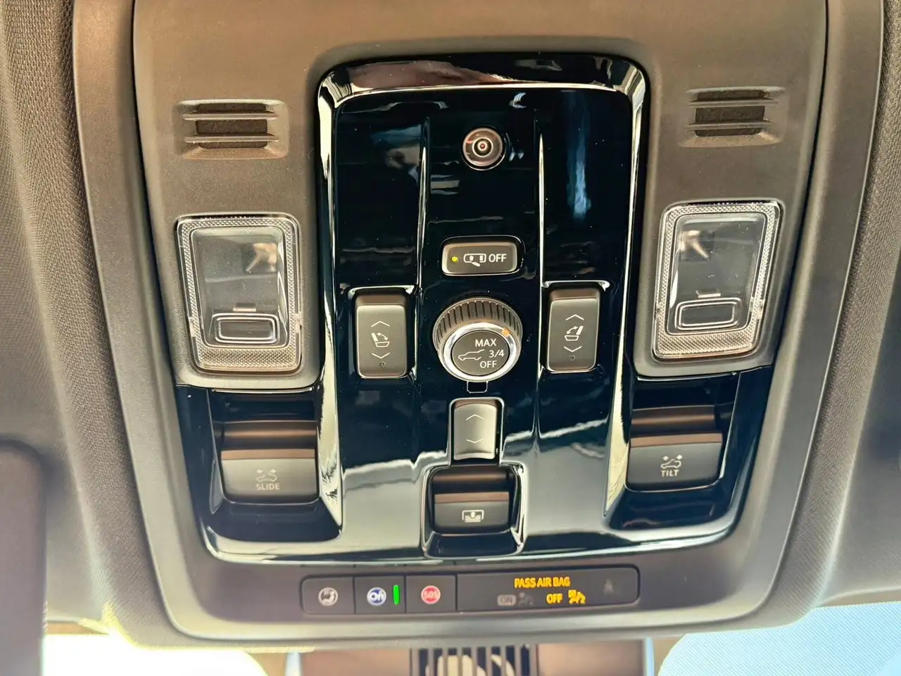 Chevrolet Suburban снимка Chevrolet Suburban