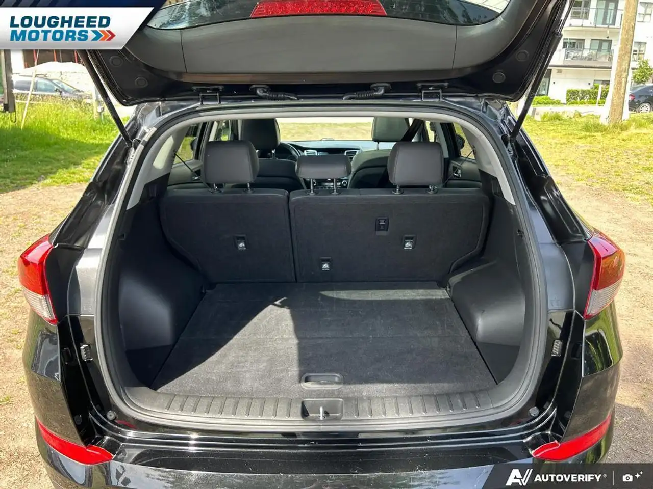 Hyundai TUCSON photo Hyundai TUCSON