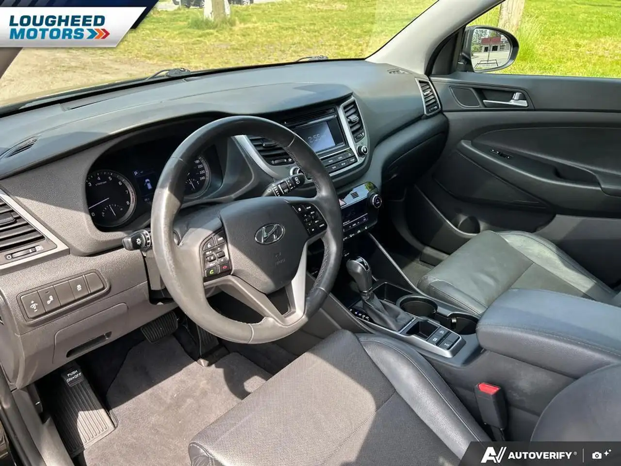 Hyundai TUCSON photo Hyundai TUCSON