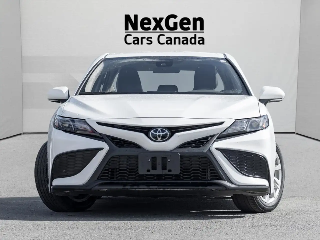 Toyota Camry снимка Toyota Camry