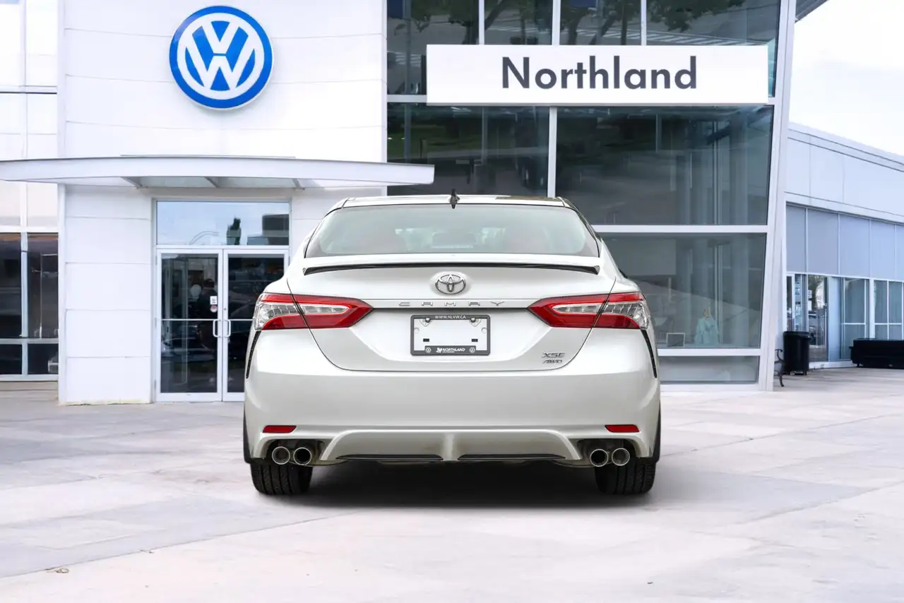 Toyota Camry photo Toyota Camry