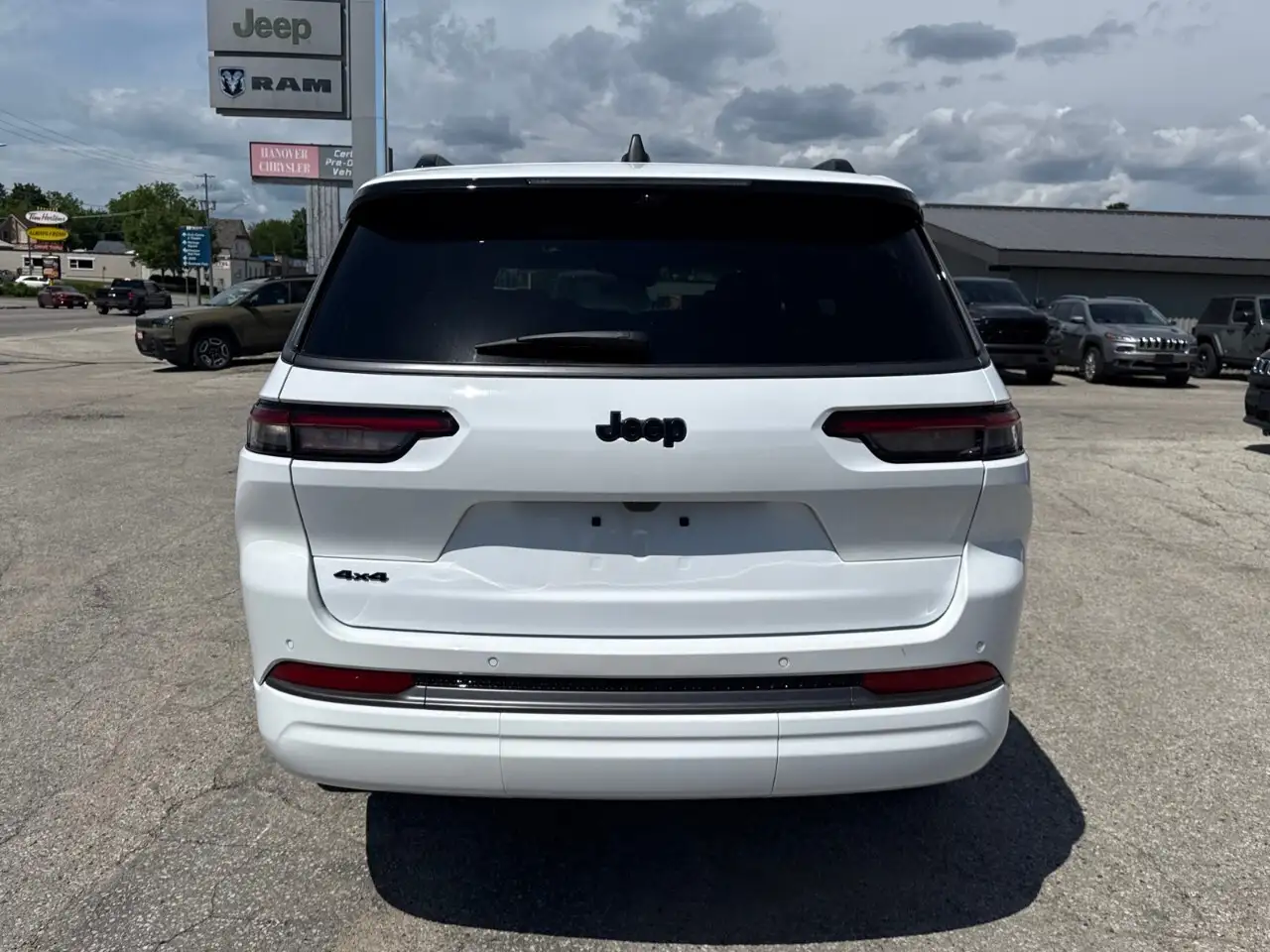 Jeep Grand Cherokee снимка Jeep Grand Cherokee