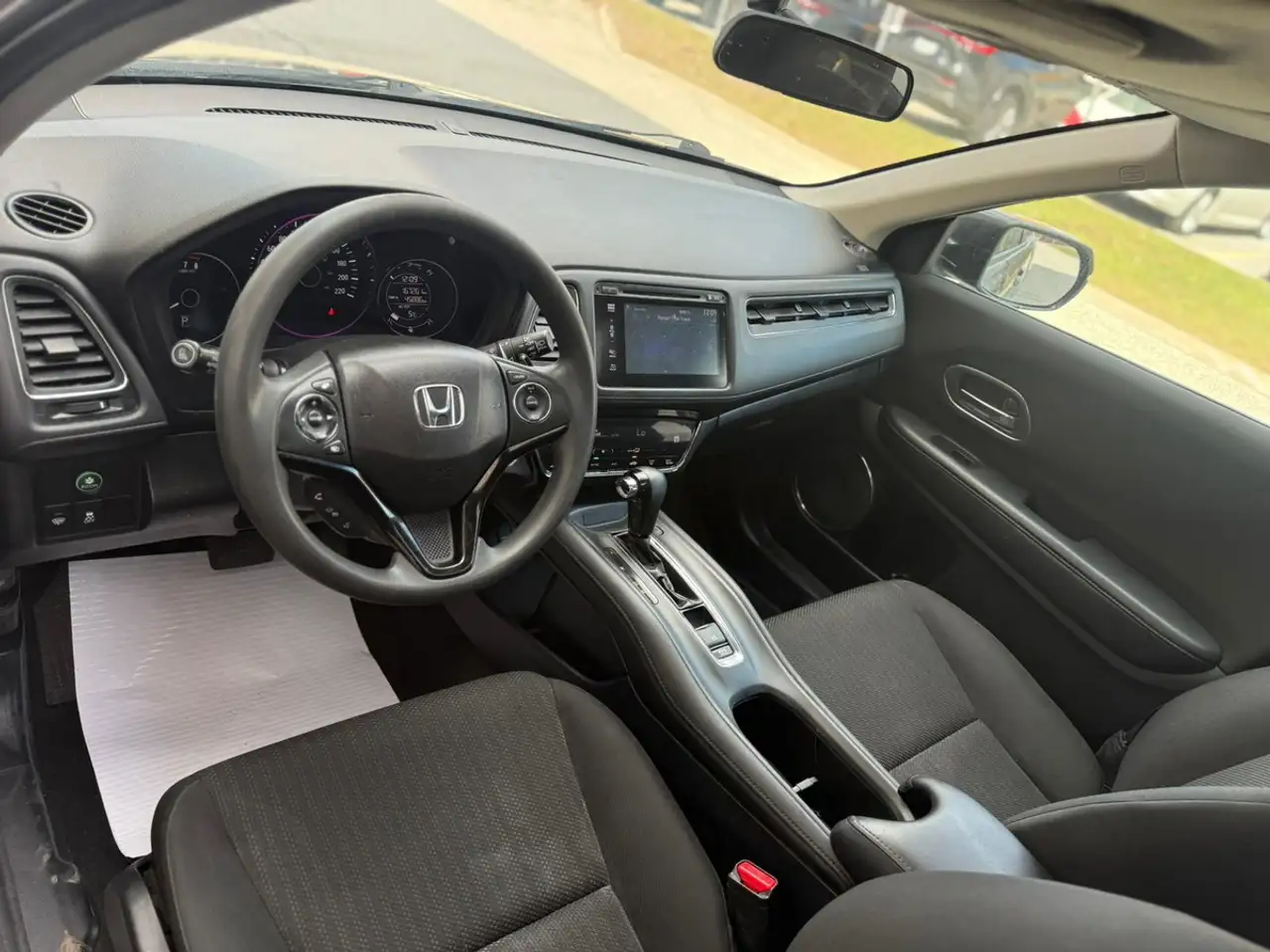 Honda HR-V photo Honda HR-V