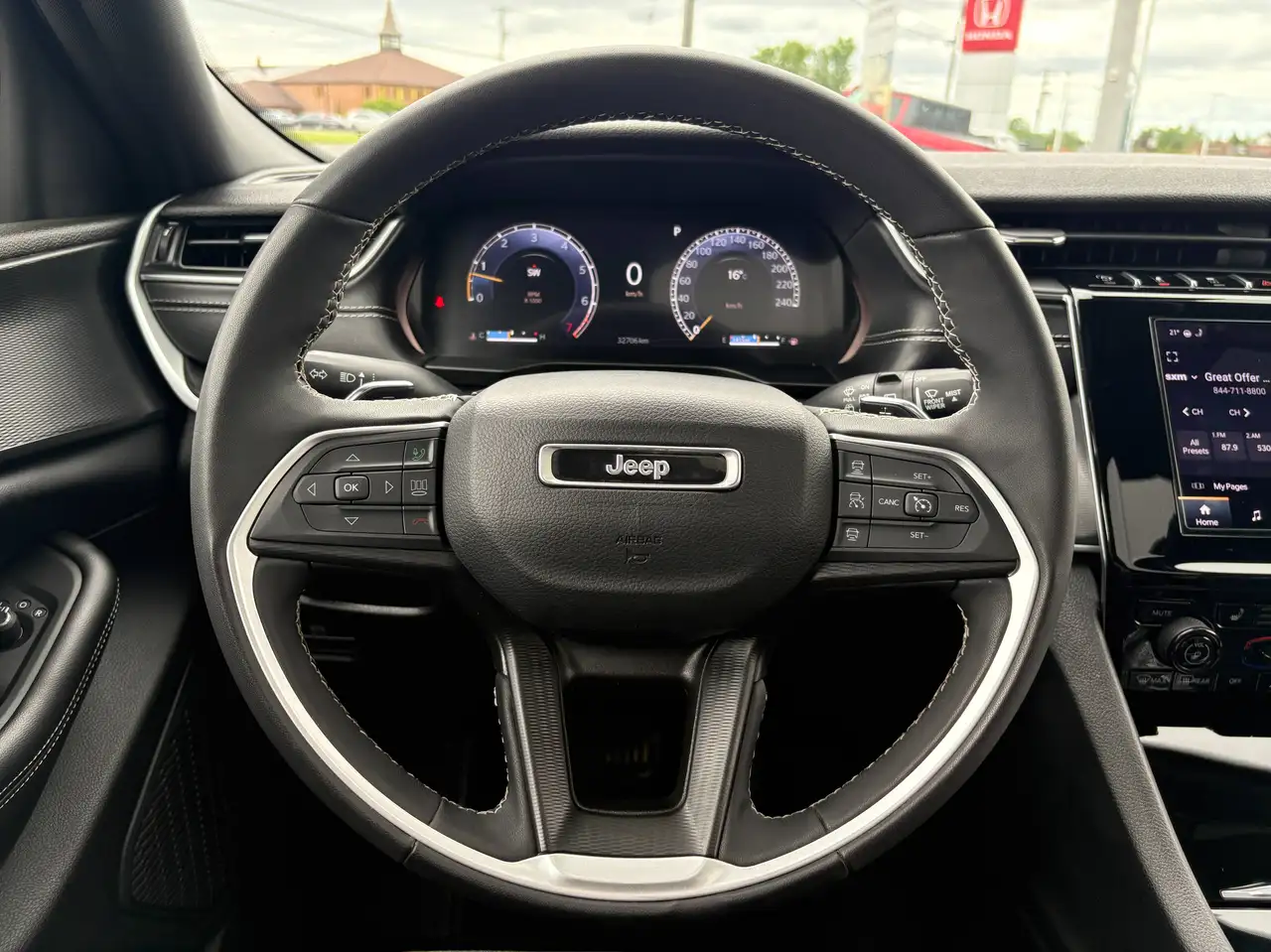 Jeep Grand Cherokee photo Jeep Grand Cherokee
