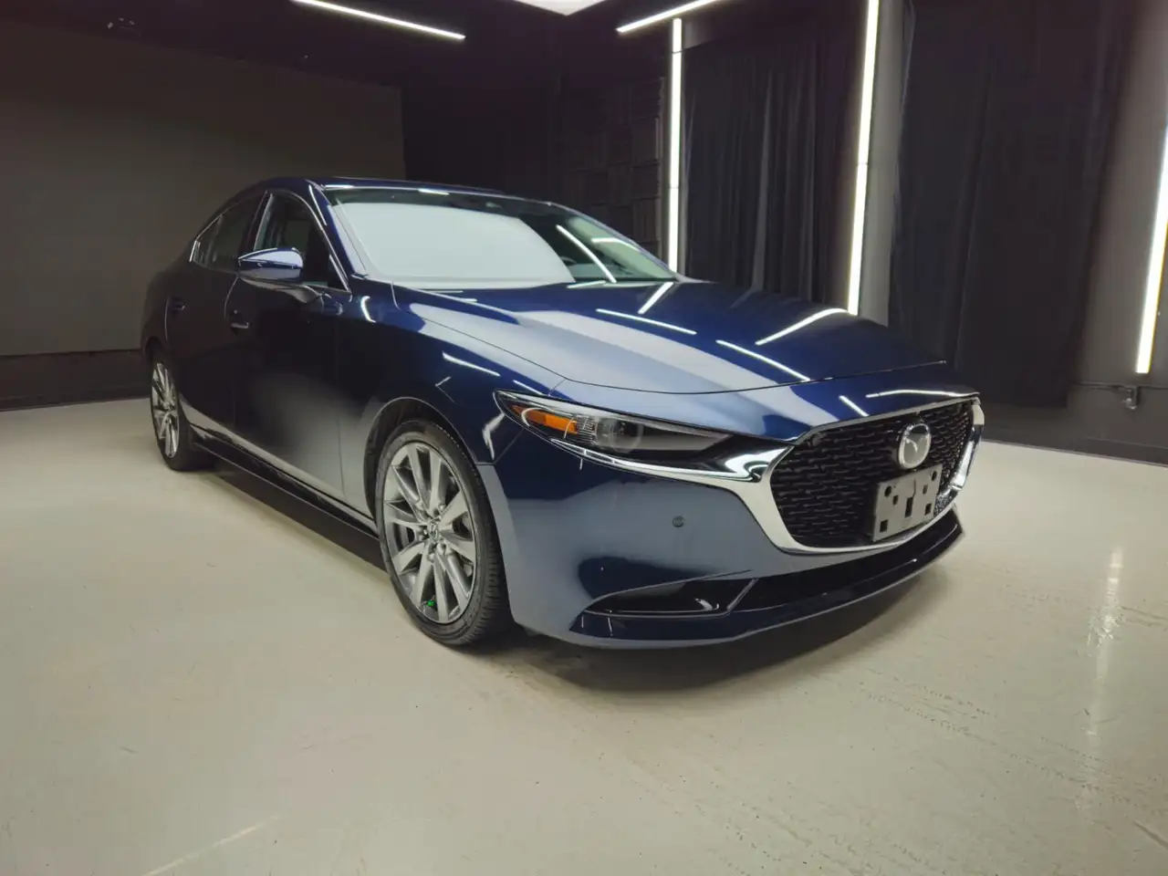 Mazda 3 снимка Mazda 3