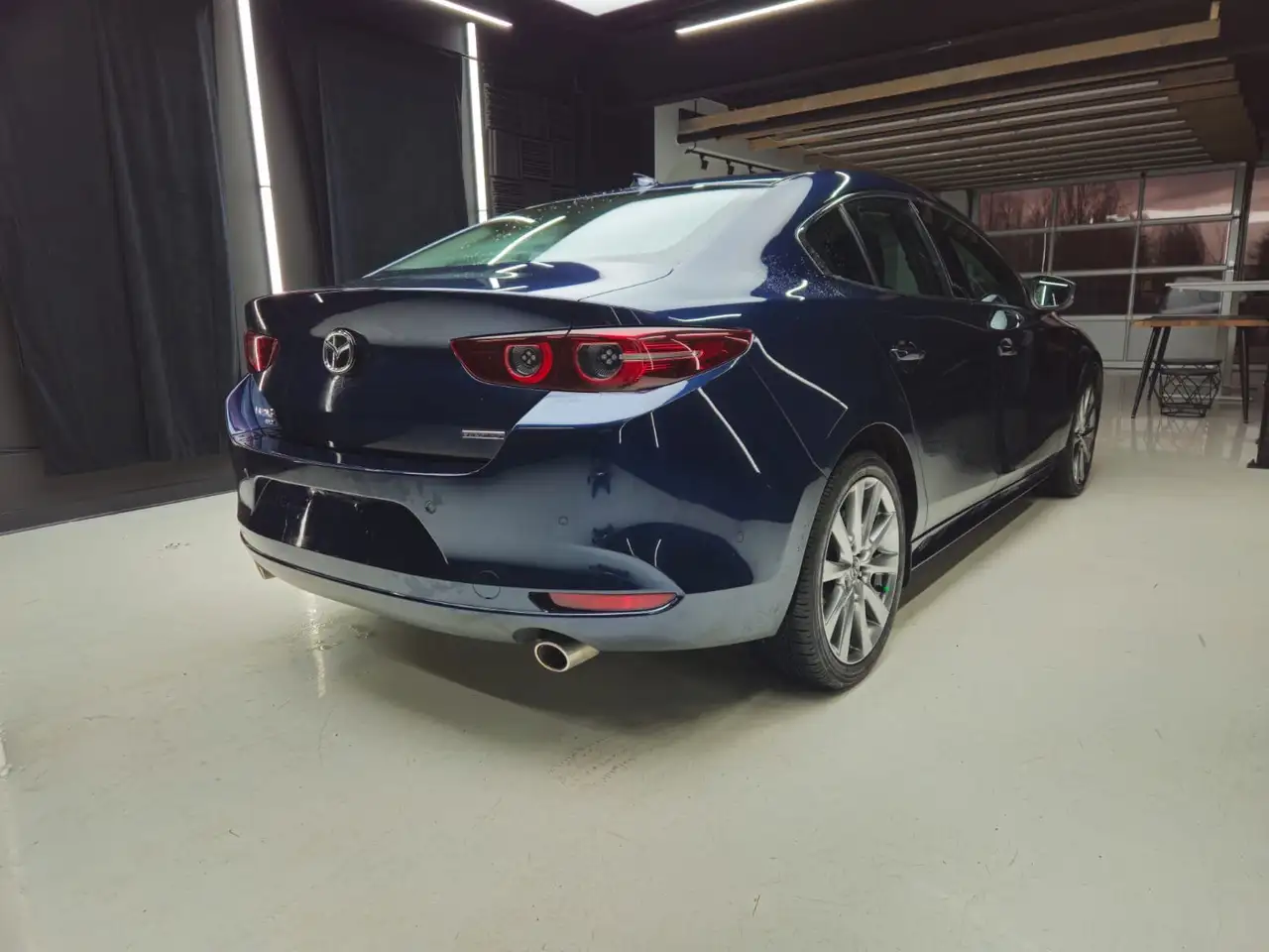 Mazda 3 снимка Mazda 3