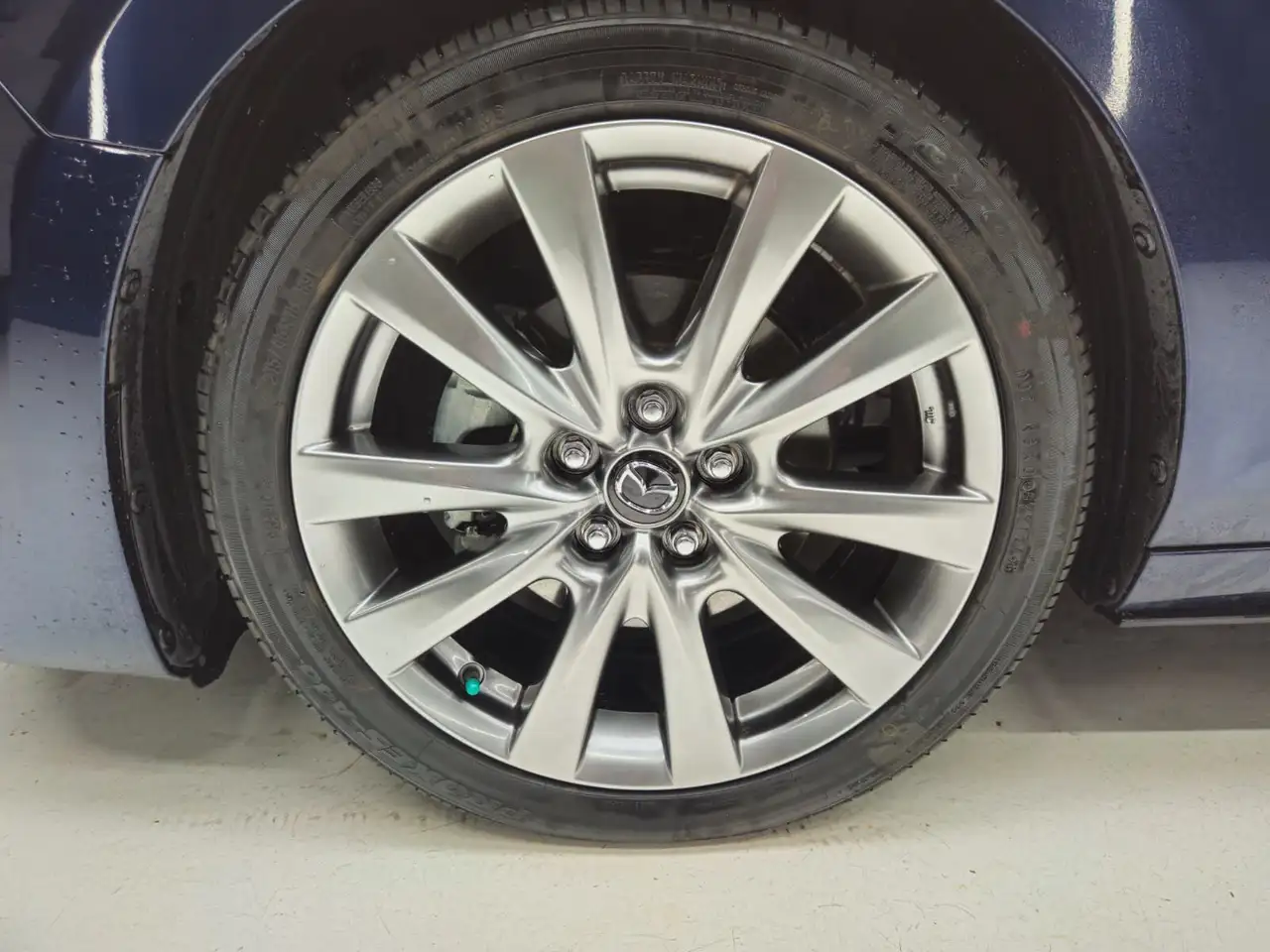 Mazda 3 снимка Mazda 3