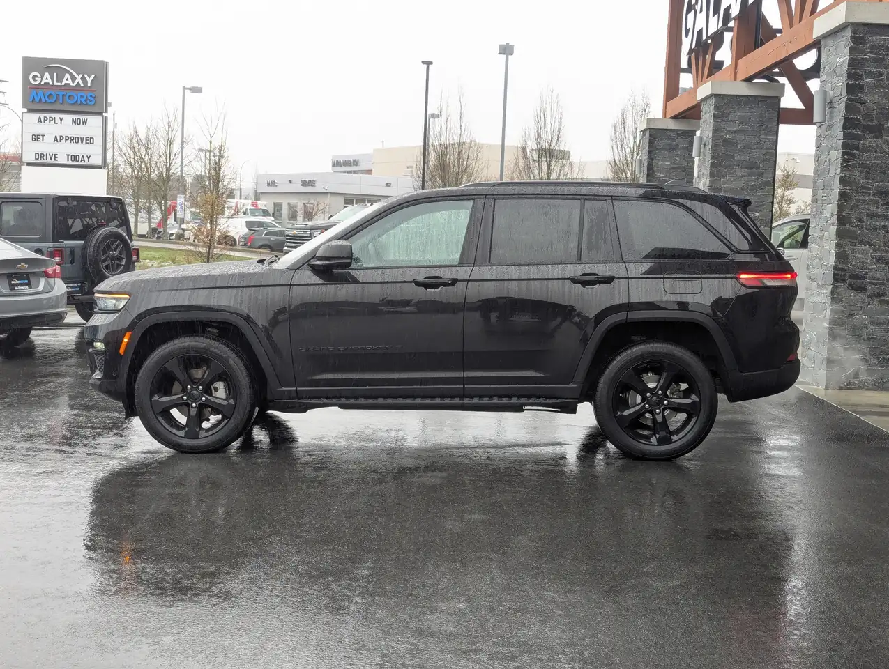 Jeep Grand Cherokee снимка Jeep Grand Cherokee