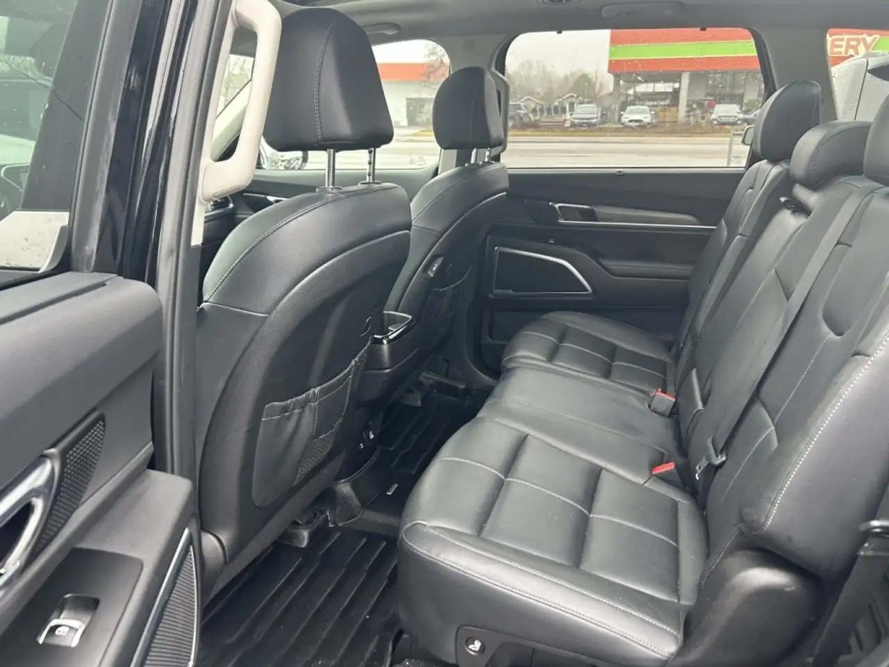 Kia Telluride снимка Kia Telluride