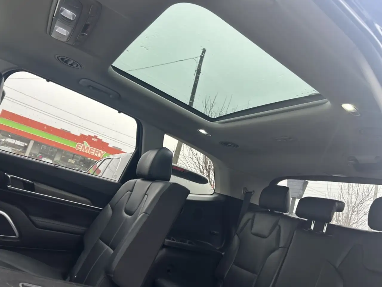 Kia Telluride снимка Kia Telluride