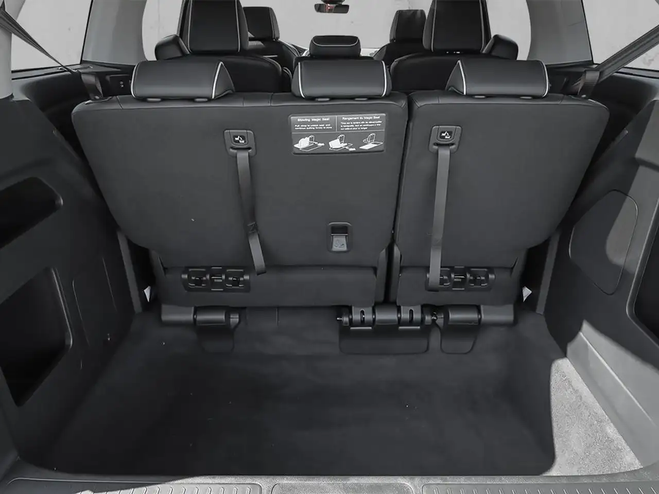 Honda Odyssey снимка Honda Odyssey