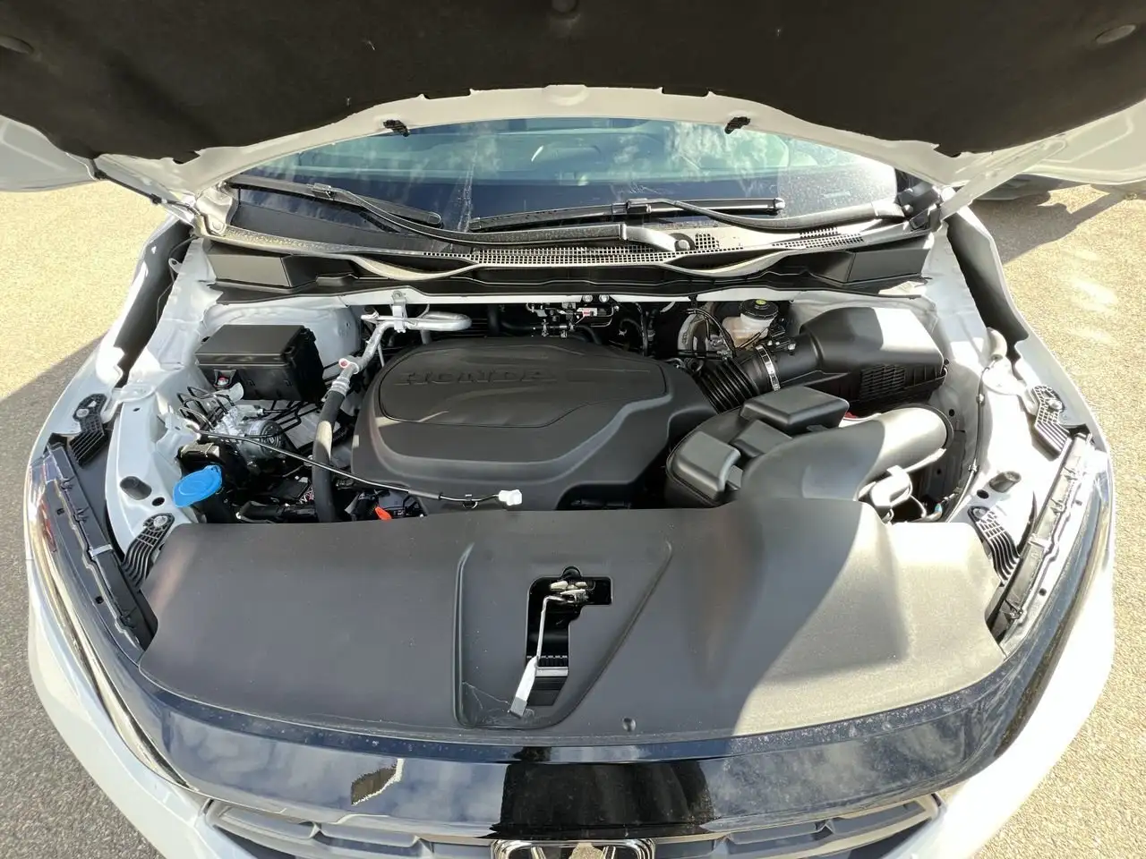 Honda Odyssey снимка Honda Odyssey