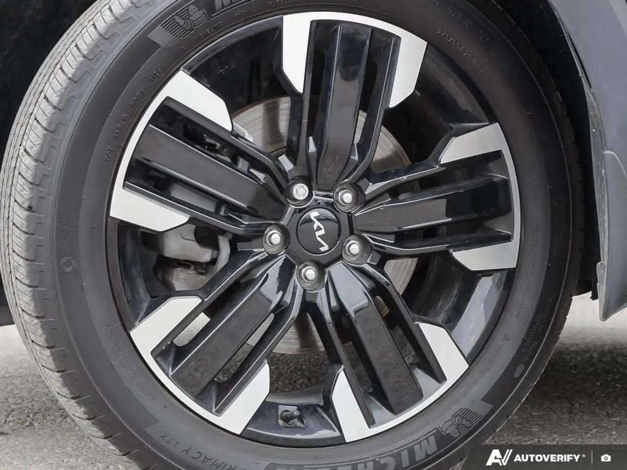 Kia Telluride снимка Kia Telluride