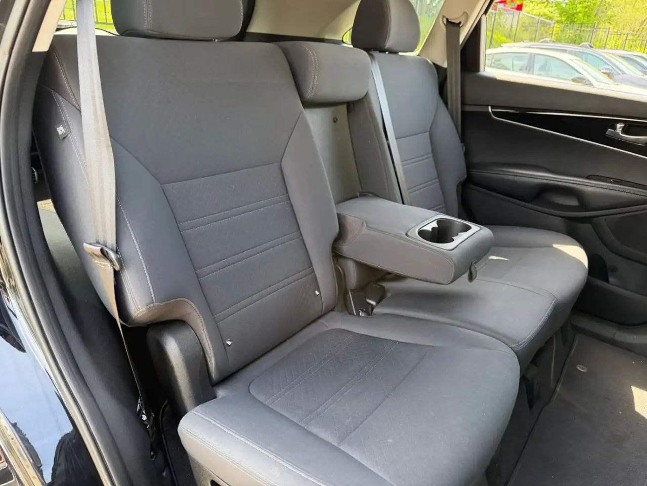 Kia Sorento photo Kia Sorento