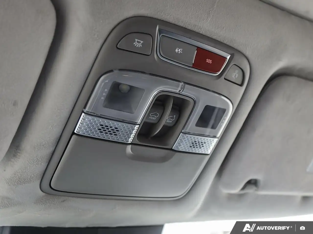 Kia Telluride снимка Kia Telluride