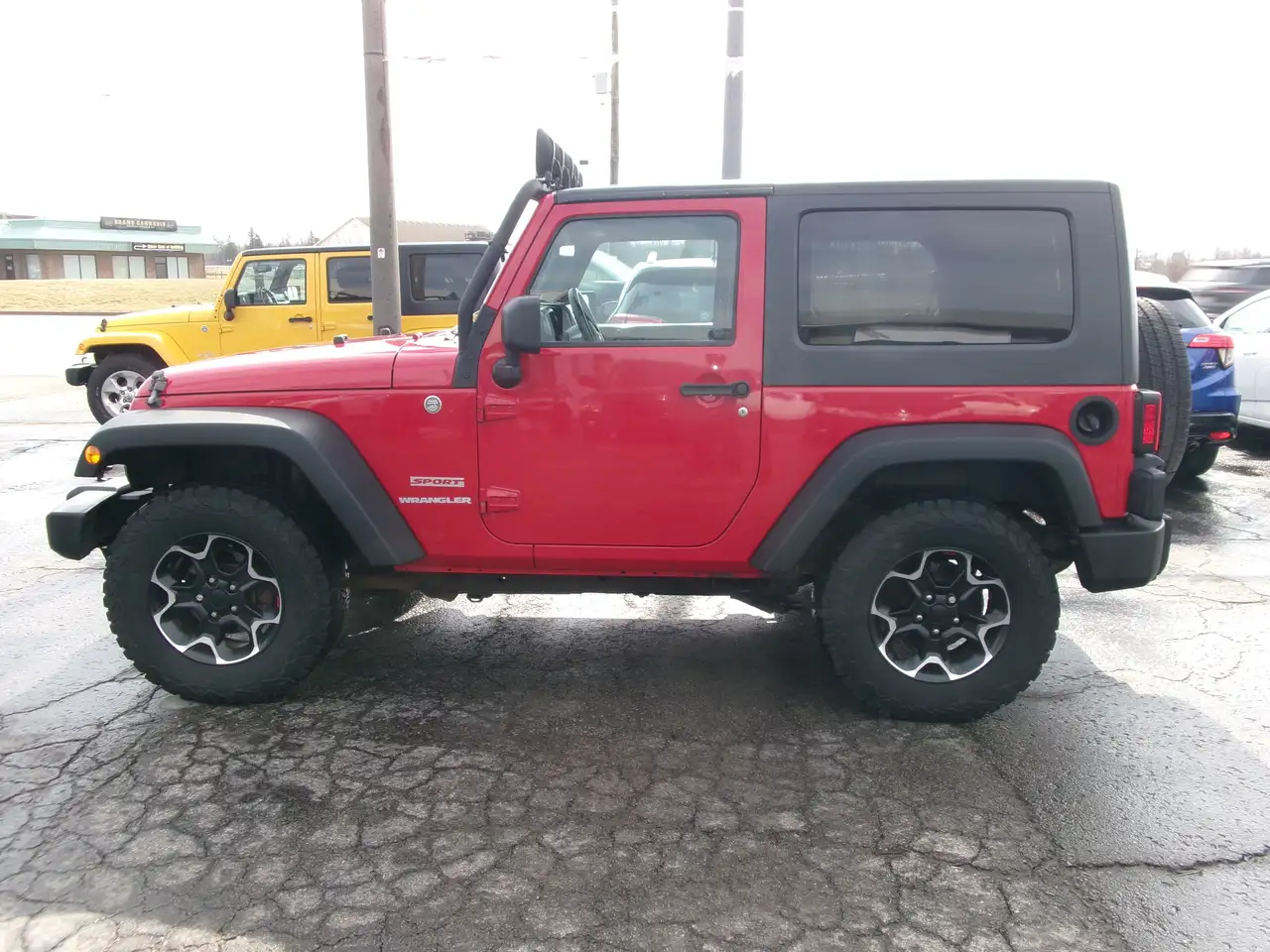 Jeep Wrangler photo Jeep Wrangler