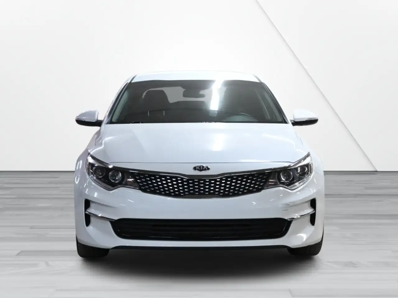 Kia Optima снимка Kia Optima