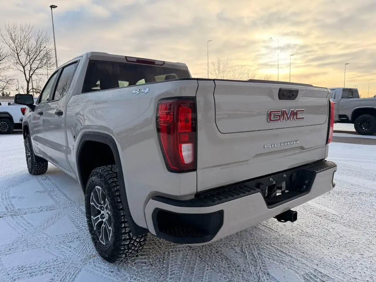 GMC Sierra 1500 снимка GMC Sierra 1500