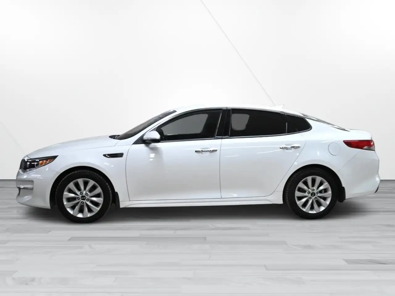 Kia Optima снимка Kia Optima