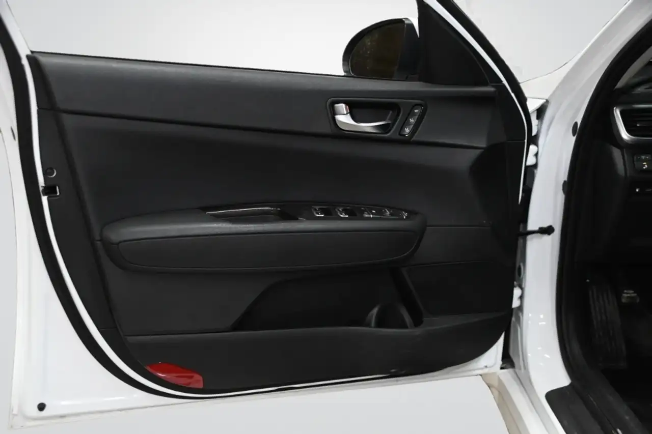 Kia Optima снимка Kia Optima