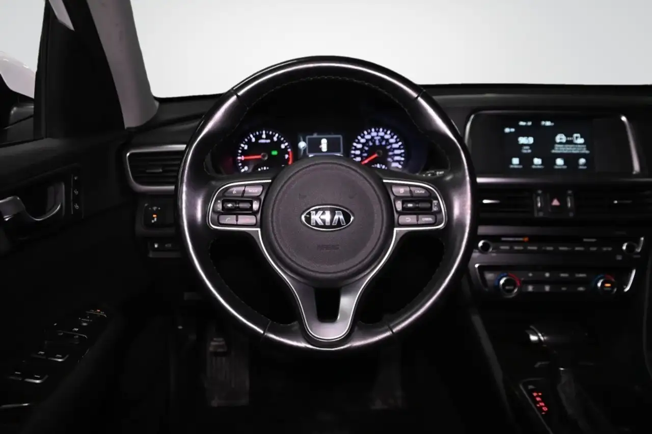 Kia Optima снимка Kia Optima