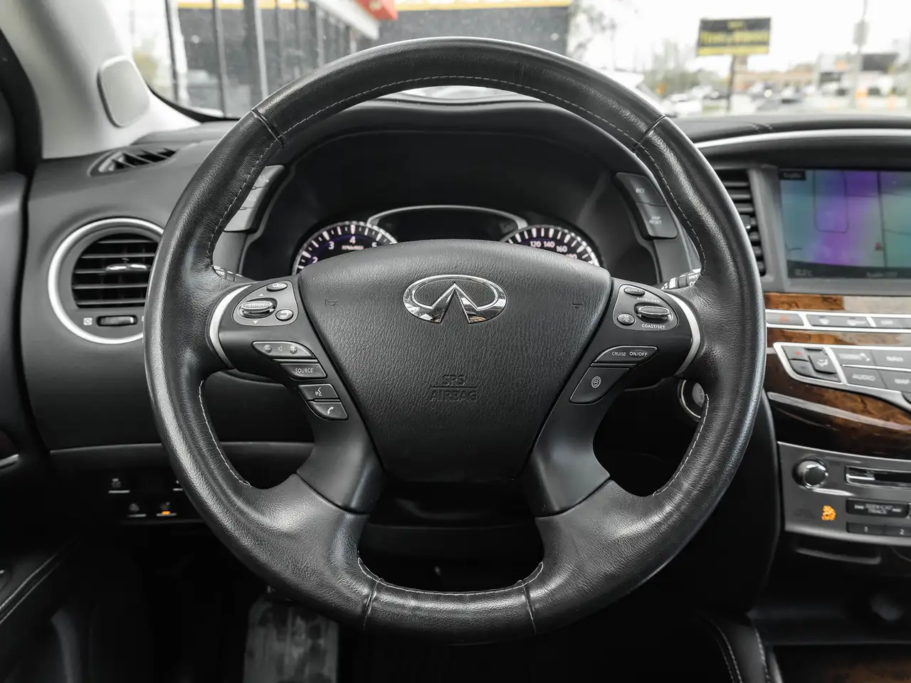 Infiniti QX60 снимка Infiniti QX60